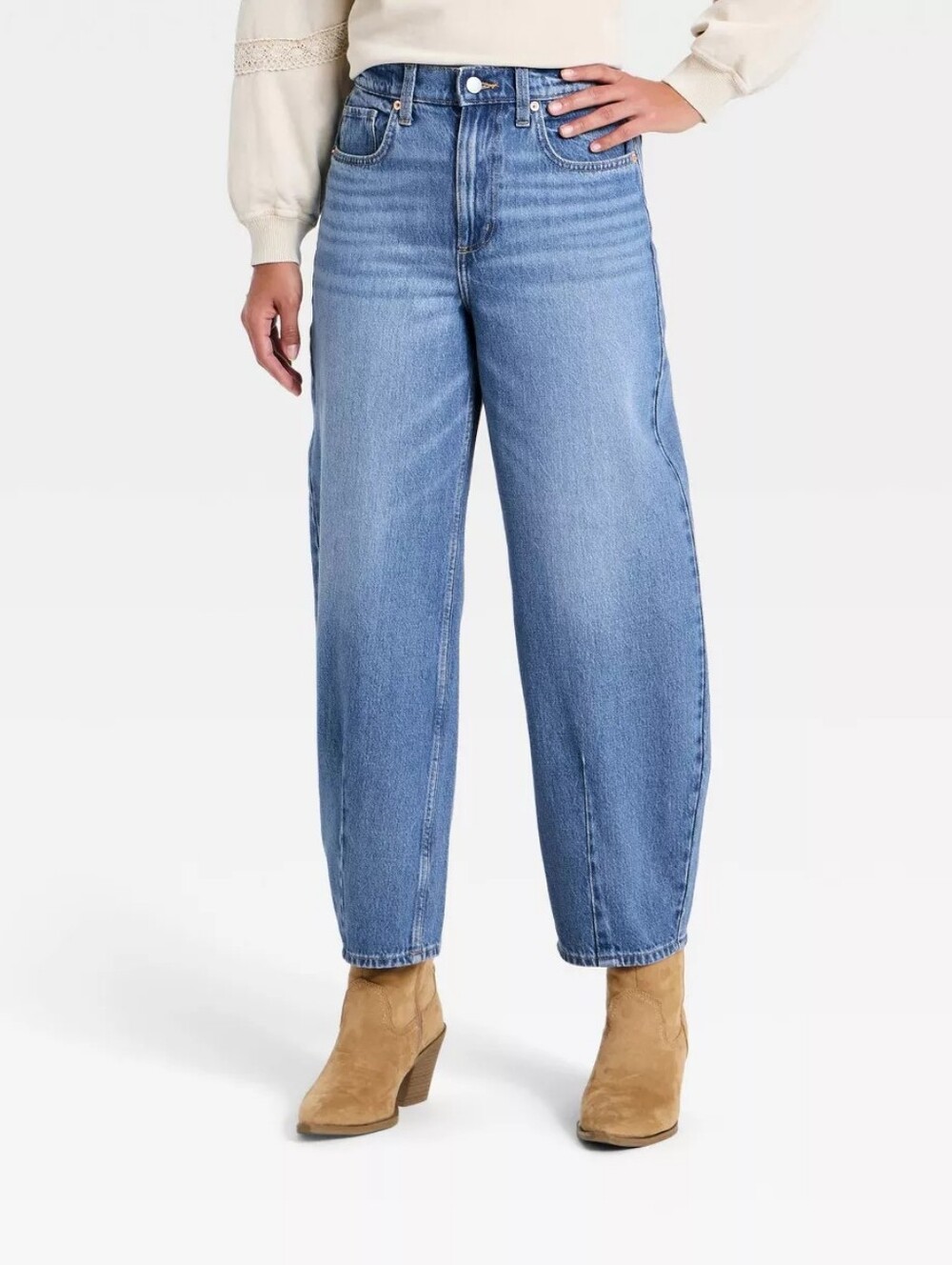 Universal Thread Women’s High-Rise Easy Barrel Jeans